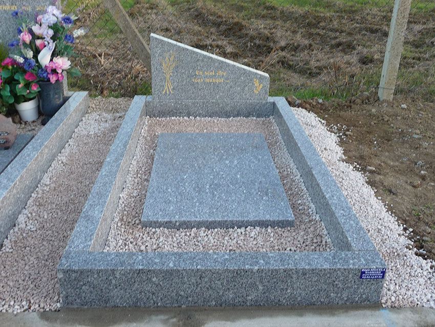 Cinéraires en granit