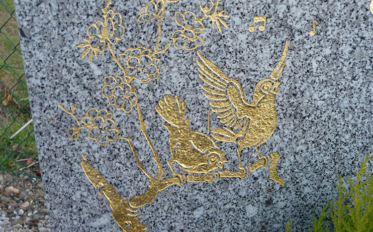 pierre-tombale-decorative