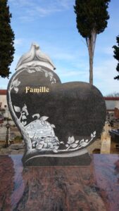 Stèle arrondie pour enterrement